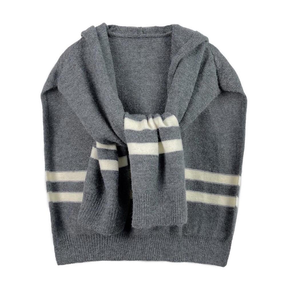 Do Everything In‎ love Wrap Scarf Gray White New With Tags Hooded